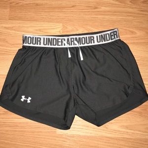END OF SUMMER SALE! Under Armour Shorts- Gray/XS